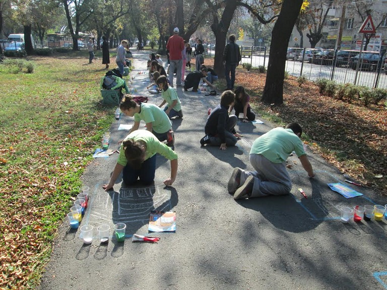 Конкурс за рисунка на асфалт в Русе