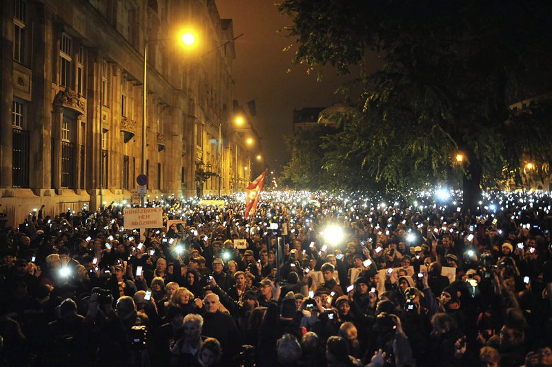 Хиляди протестираха в Будапеща срещу интернет данъка