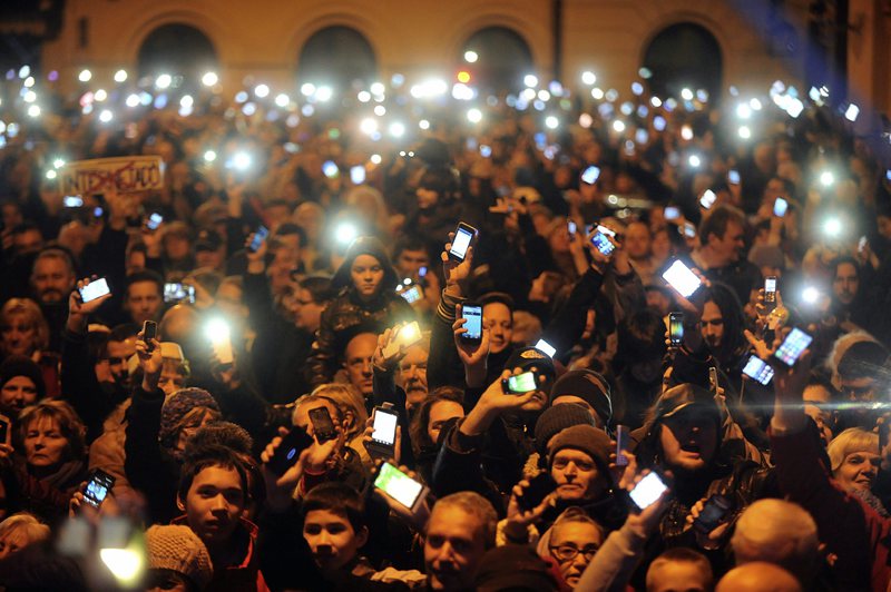 Няколко дни десетки хиляди унгарци протестираха срещу проектозакона