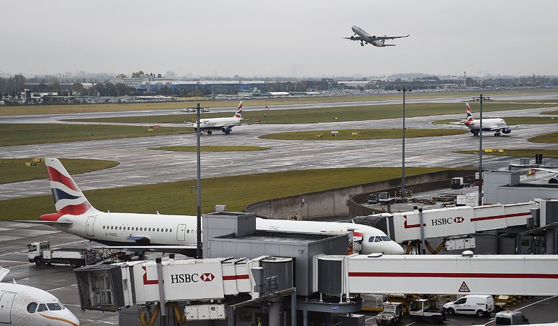 Латвийски самолет предизвика тревога в Лондон