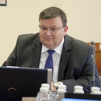 Цацаров оспорва пред КС бюджета на съдебната власт