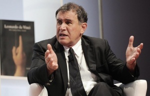 Рубини: Глобалната икономика лети с един двигател