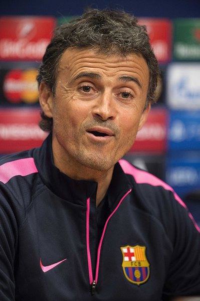 Енрике остава в ”Барселона” до края на сезон 2016-2017