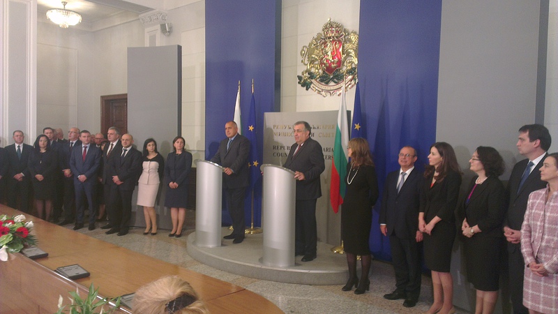 Служебният премиер проф. Георги Близнашки предаде поста на новоизбрания министър-председател Бойко Борисов
