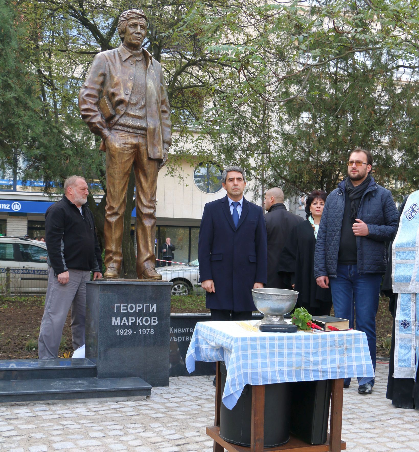 Паметникът на Георги Марков в София бе открит на 11.11.2014 г. на площад ”Журналист”