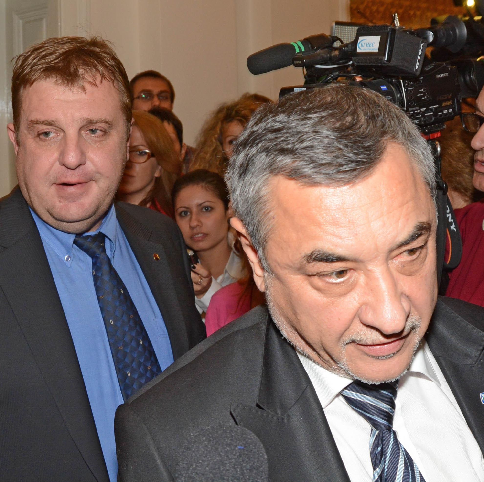Валери Симеонов и Красимир Каракачанов ще обяват позицията на ПФ утре