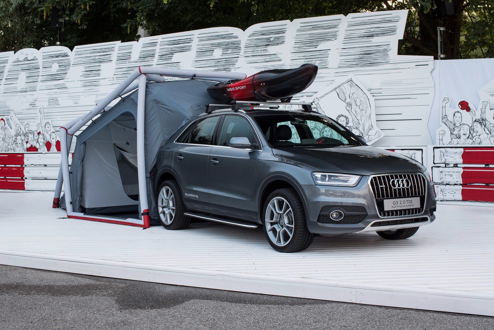 Обновеното Audi Q3 ще има и надуваема палатка (снимки)