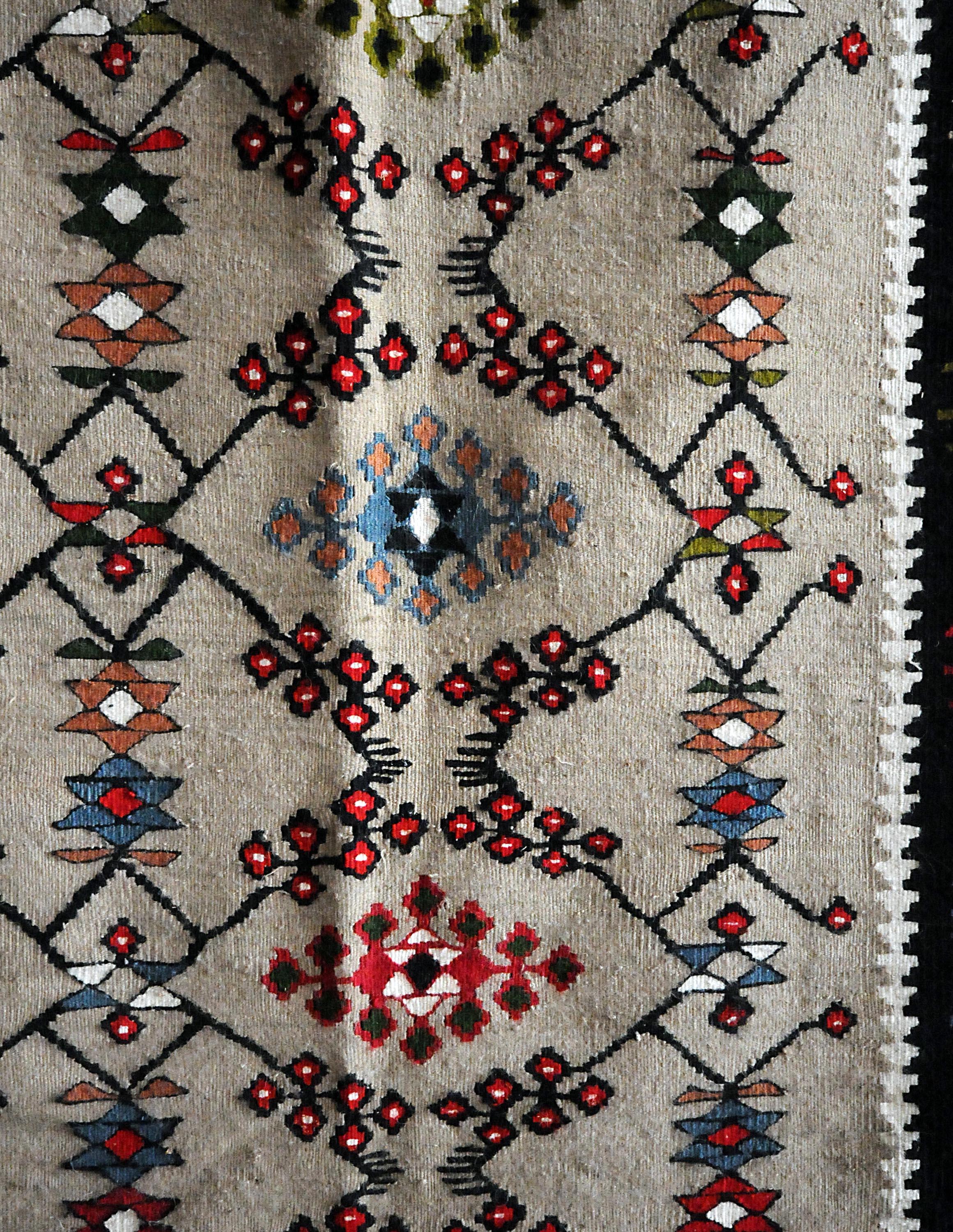 Тъкането на чипровските килими е третият български елемент, вписан в Световната листа.