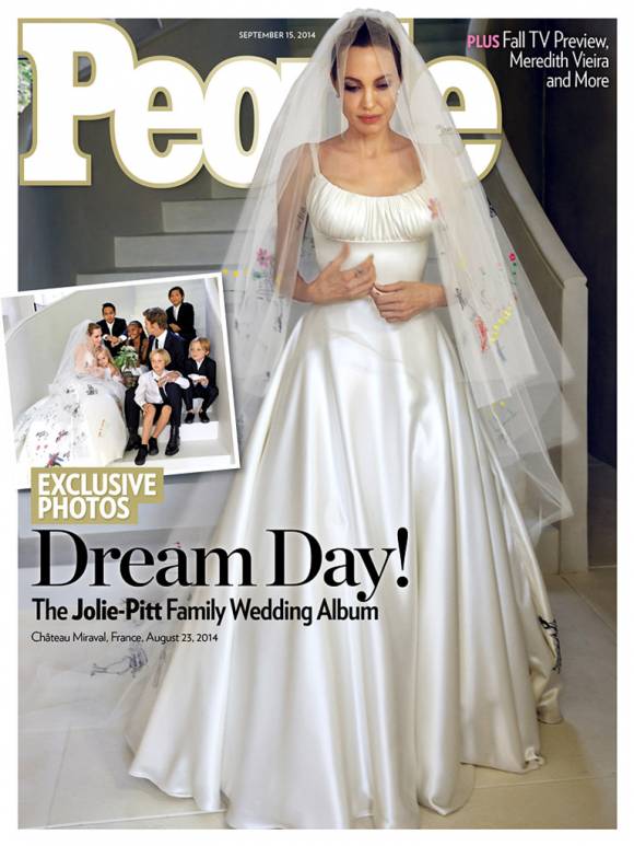 Сватбата на Брад Пит и Анджелина Джоли на корицата на ”People”