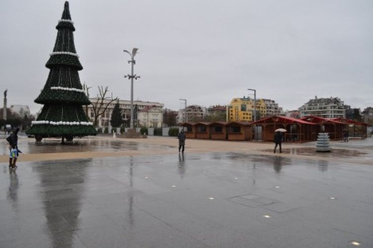 Кметът очаква бургазлии на празничния концерт на площад ”Тройката”