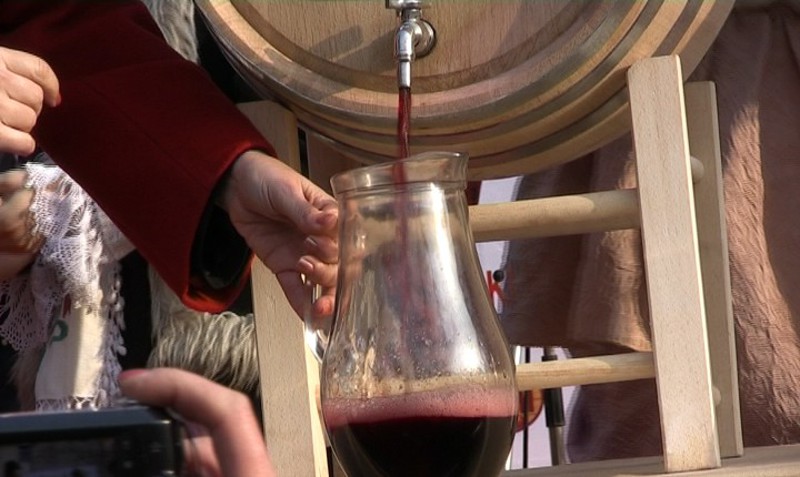 Над 10 т вино бе изпито в Стария град в Пловдив за 3 дни