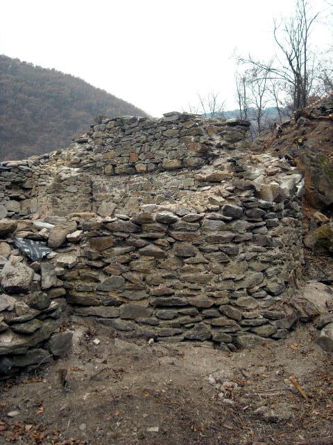 Откриха уникални находки в крепостта Урвич