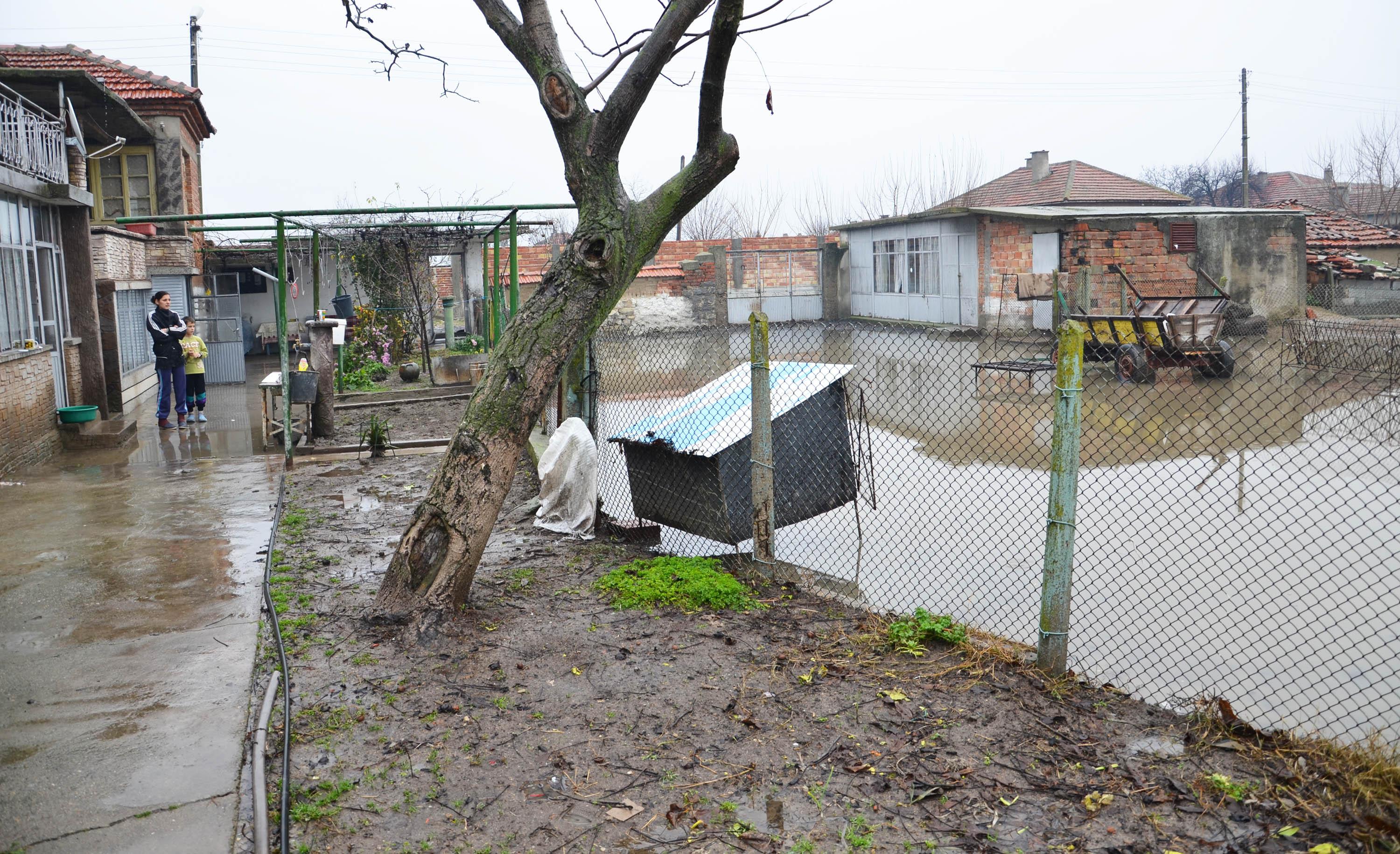 През декември придошлата река Тунджа заля десетки къщи в Старозагорско