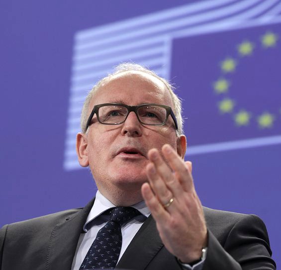 ЕК: ЕС да държи отворени границите между страните членки