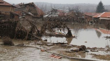 Спряха разследването за потопа в село Бисер
