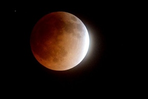 Русия ще строи космическа станция в лунната орбита