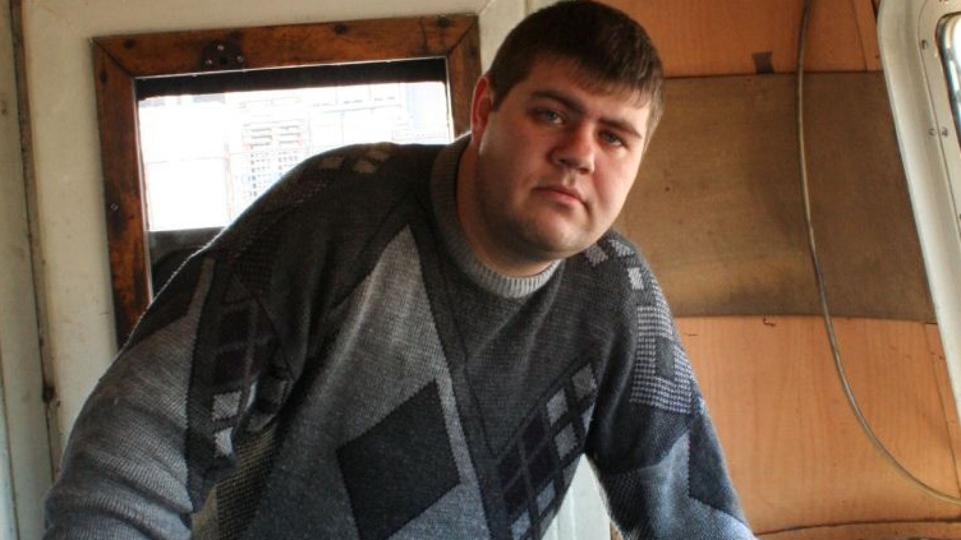 Машинистът на пътническия влак който в понеделник вечер се удари