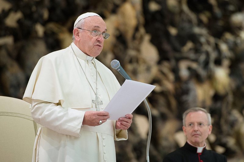 Миналия век нашето човешко семейство преживя три масови и безпрецедентни трагедии, каза Папа Франциск