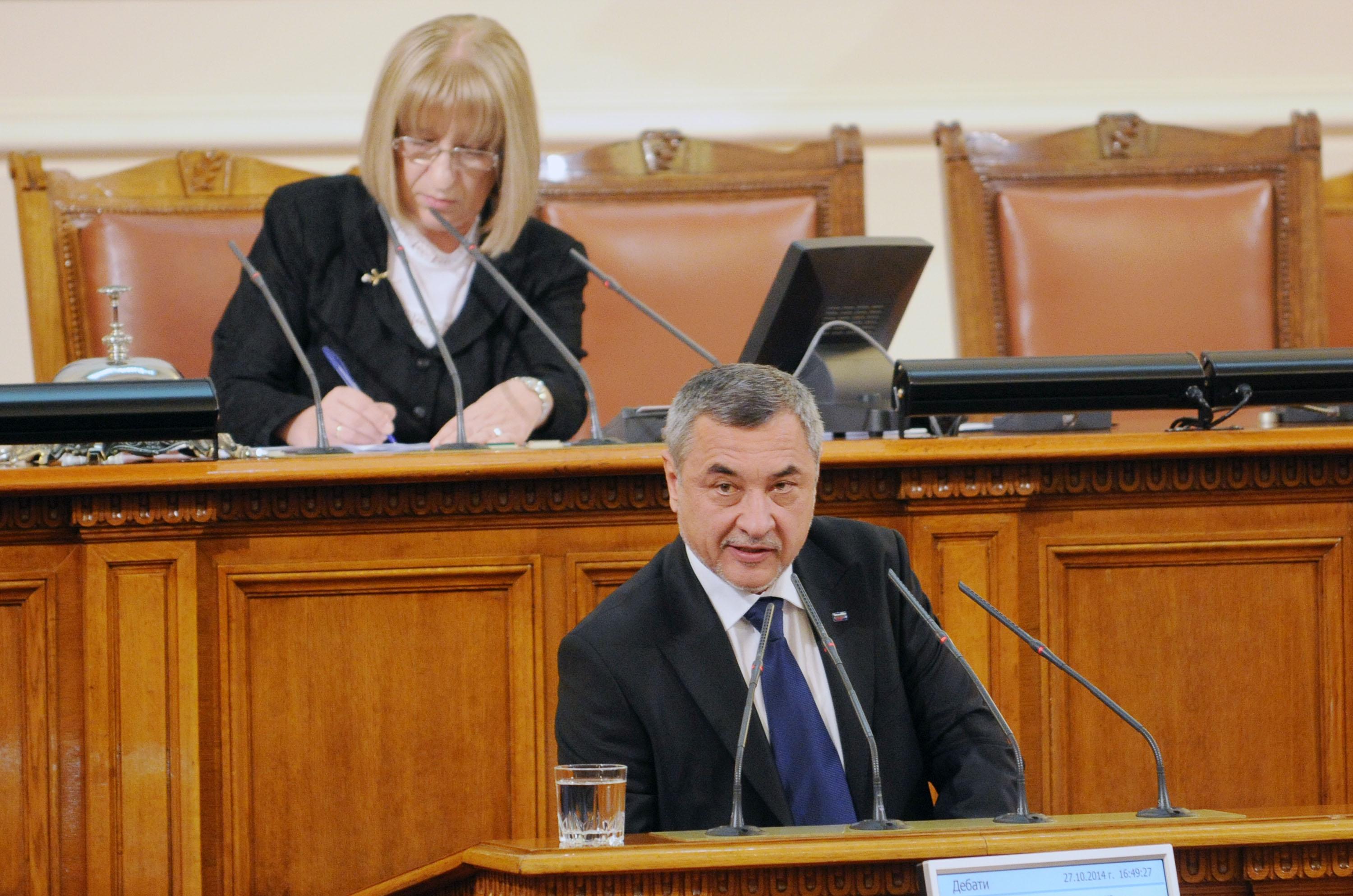 Валери Симеонов оглави енергийната анкетна комисия