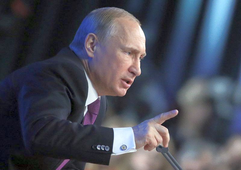 Владимир Путин смята, че целта на скандала е да се попречи на преизбирането на Сеп Блатер