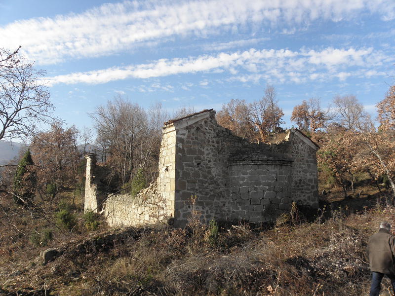 Разрушената черква на дефилето, част от ”Аферата Мис Стоун”