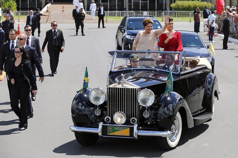 Дилма Русеф за втори път положи клетва като президент на Бразилия