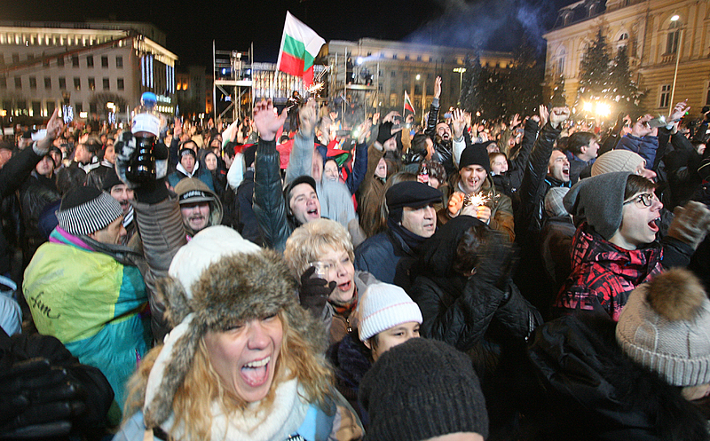 В Новогодишната нощ за поредна година зрителите на БНТ ще