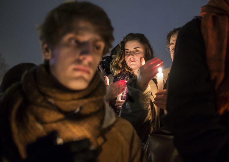 В Париж се състоя бдение в памет на жертвите