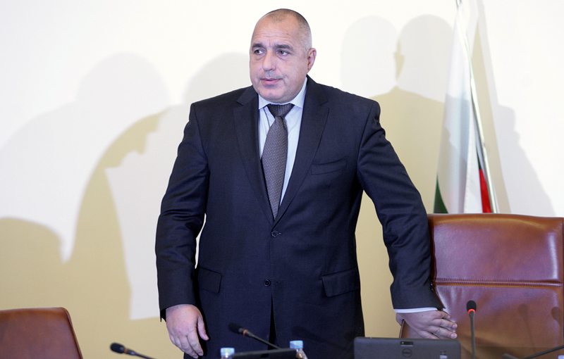 Борисов: Няма да има армия на границата, само военни камиони