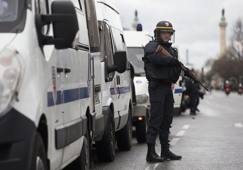 Мерките за сигурност в Париж все още са засилени
