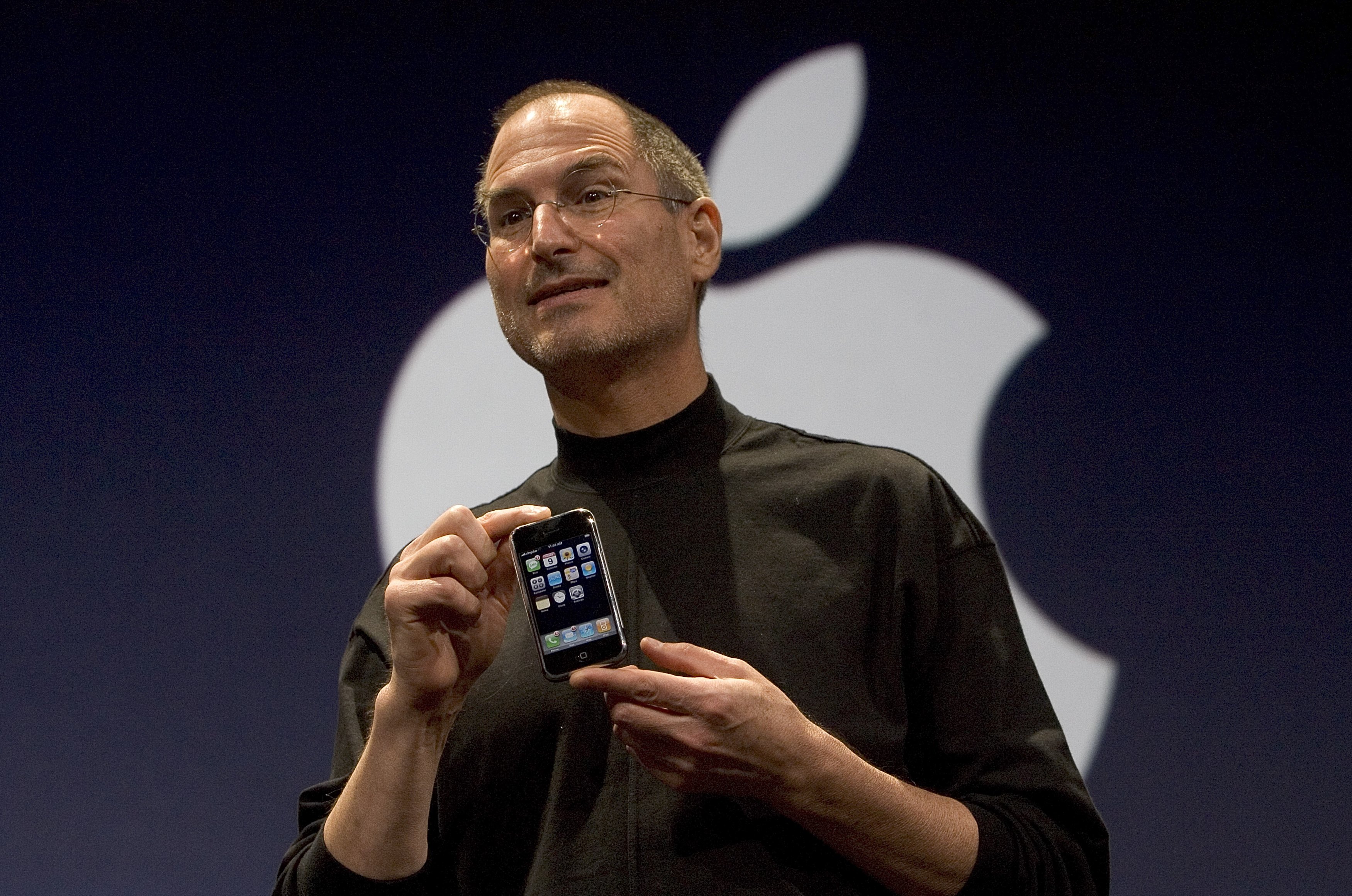iPhone стана на 8 години (видео)