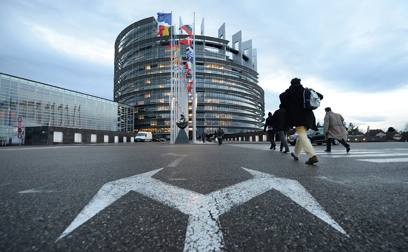 Европейският парламент констатира, че Русия открито действа като съперник на международната демократична общност