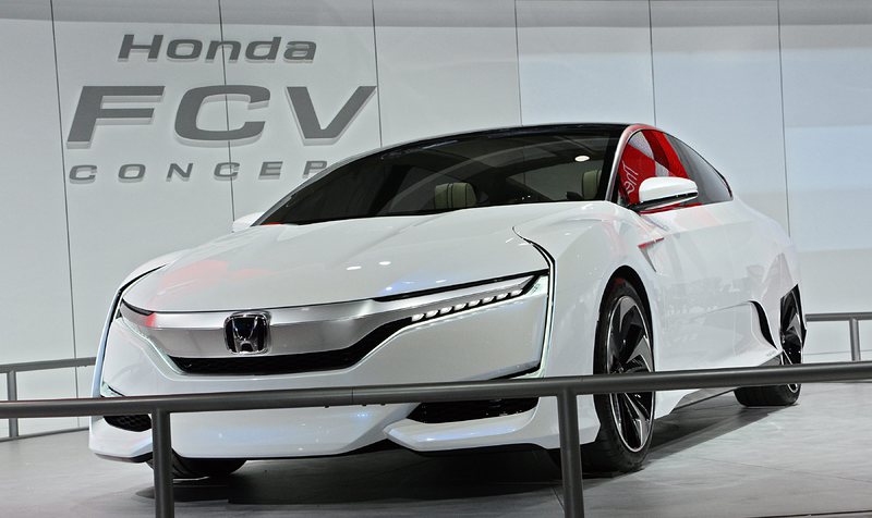 Honda показа водородната си кола в Детройт (снимки)