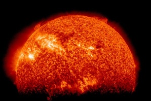 Ще предсказват с изкуствен интелект опасните слънчеви изригвания