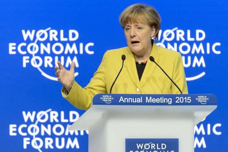Ангела Меркел говори на Световния икономически форум в Давос