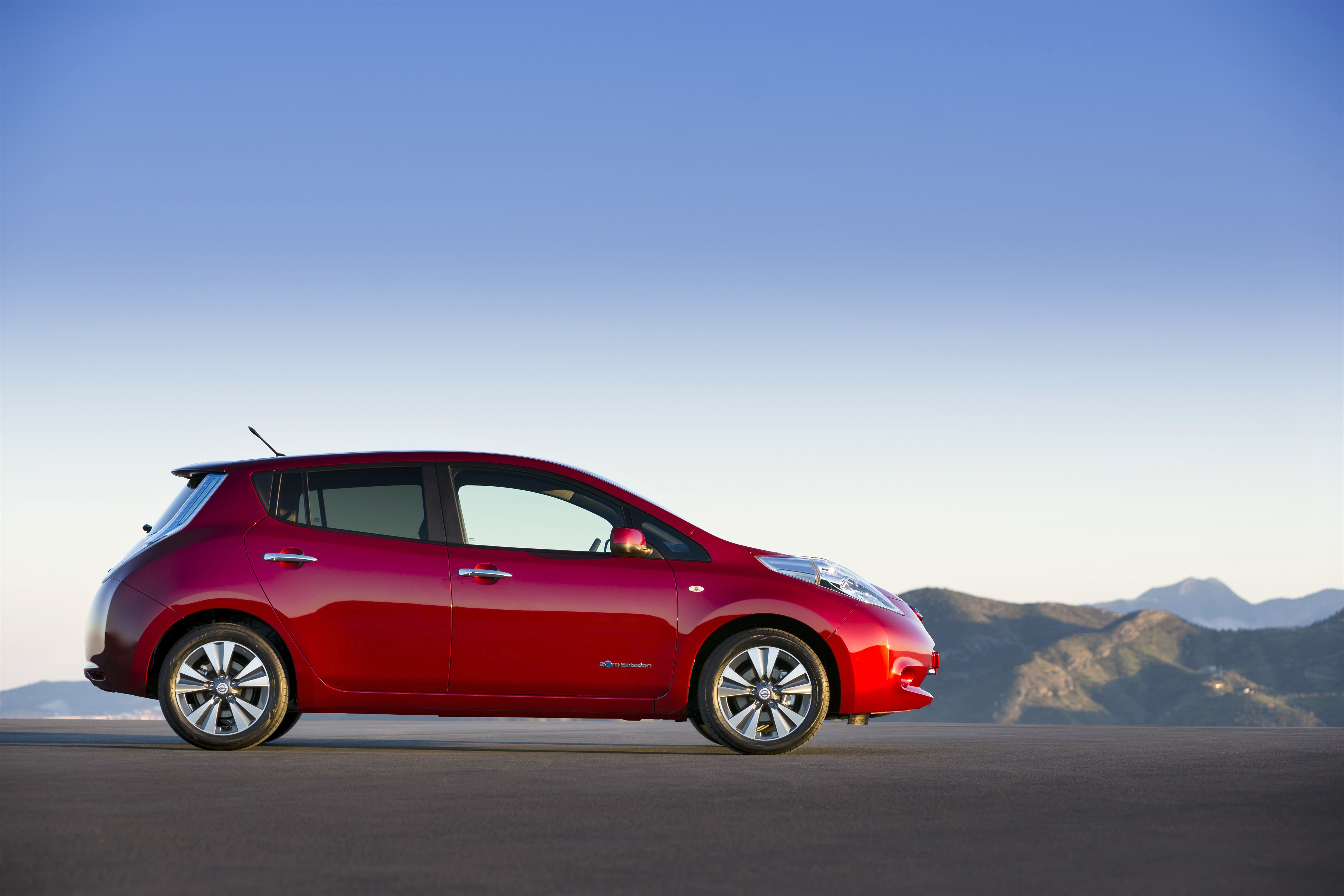 Nissan Leaf е най-продаваният електромобил в Европа
