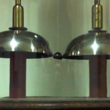 Оксфордският електрически звънец