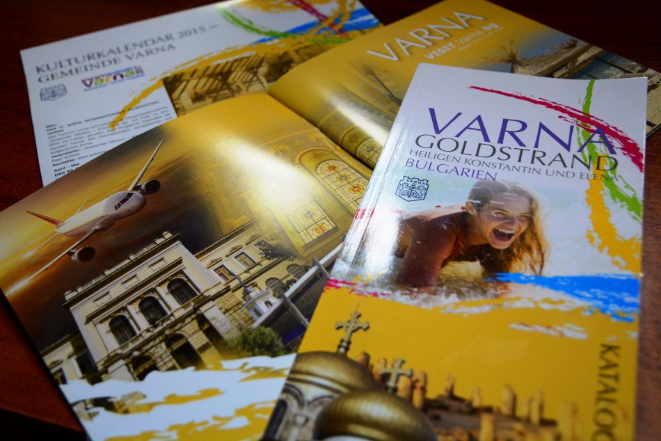 Варна се рекламира с брошури на 6 езика