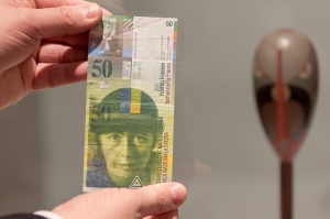 Полша къса с швейцарския фанк