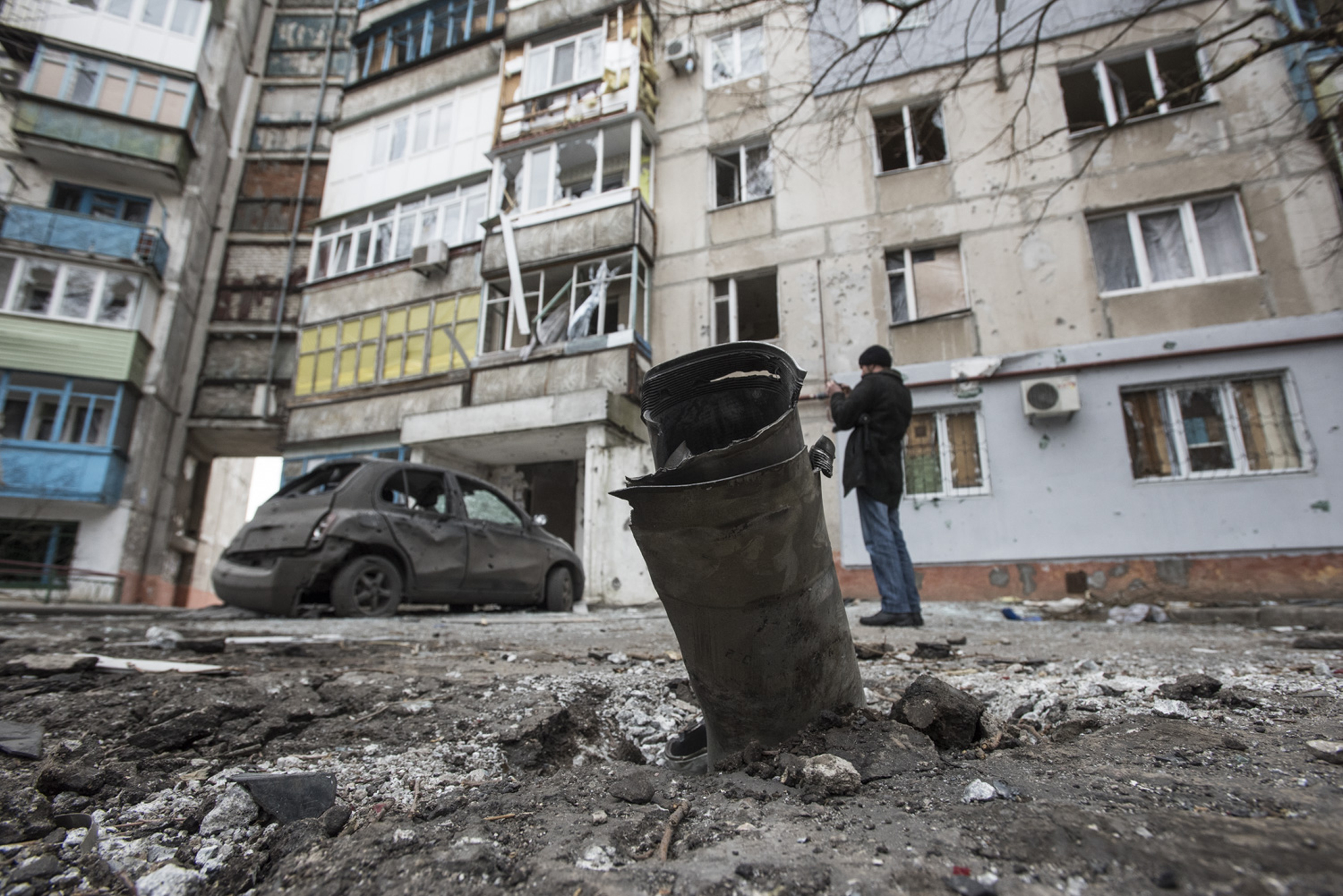 Киев обяви извънредно положение в Донбас