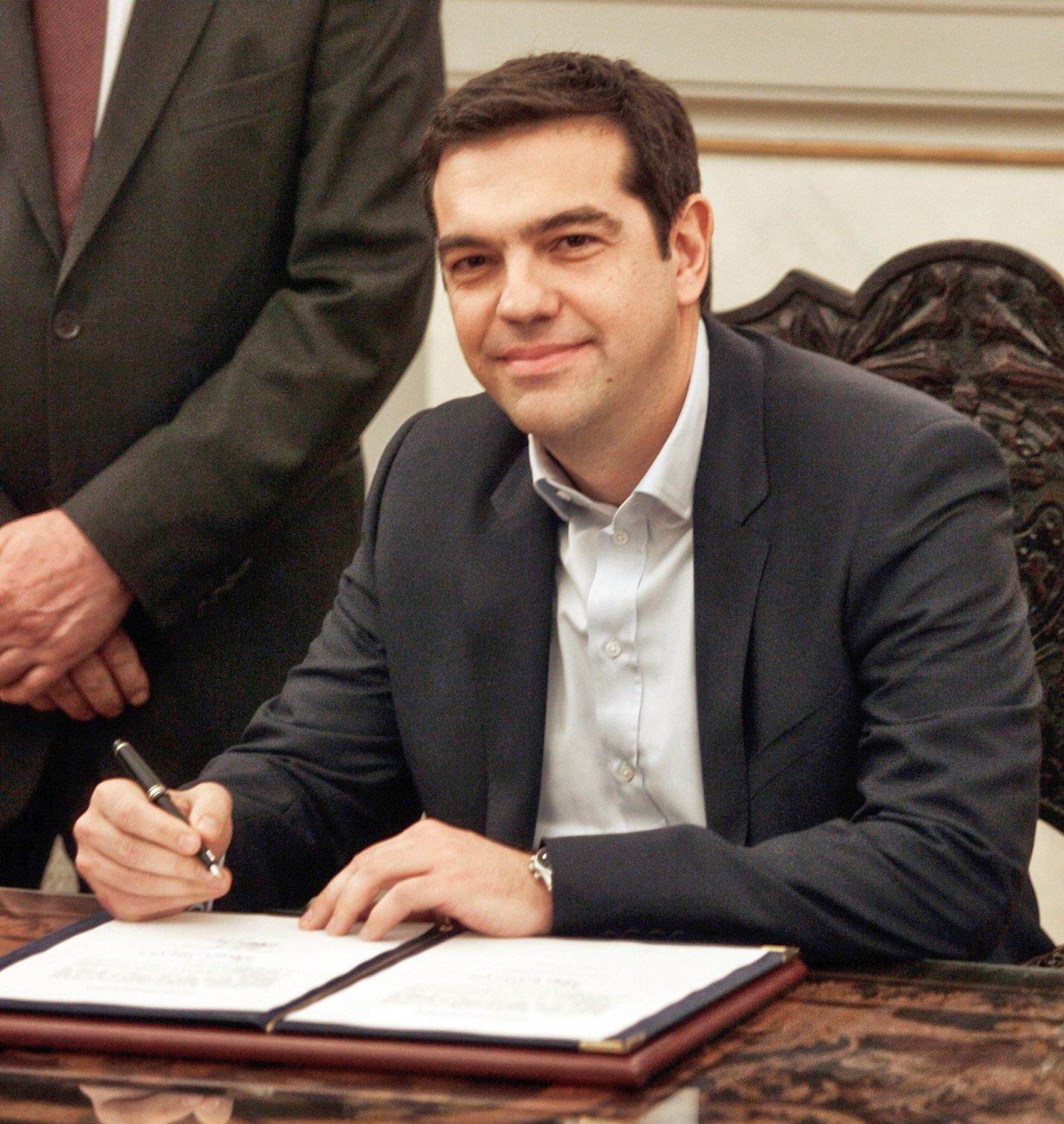 Алексис Ципрас заяви, че засега няма да променя първоначалните си планове за политика на бюджетни рестрикции в Гърция