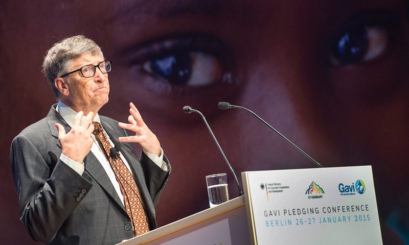 Човечеството трябва да е внимателно с развиването на изкуствения интелект, заяви Гейтс