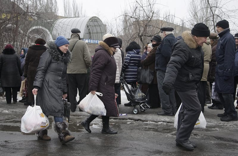 Жителите на Донецк получиха хуманитарна помощ
