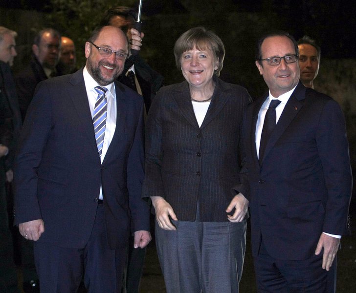 Шулц, Меркел и Оланд обсъдиха отношенията между еврозоната и Гърция