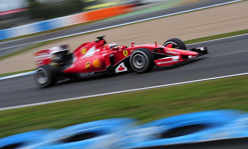 ”Ferrari” направи впечатляващ старт на новия сезон в Австралия