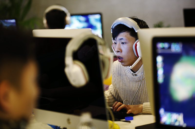 Интернет потребителите в Китай вече са 649 млн.