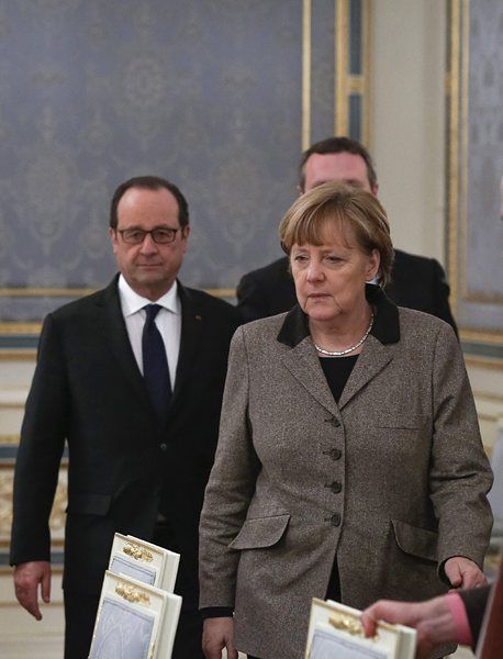 Меркел охлади очакванията за споразумение за Украйна