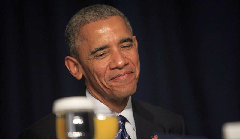 Барак Обама слуша вечер Франк Синатра, Рей Чарлз, Мери Джей Блайдж и Ерика Баду
