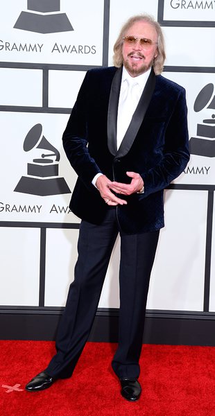 Бари Гиб пуска самостоятелен албум след над 30-годишна пауза