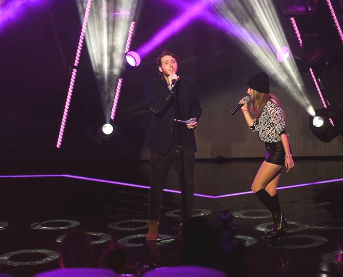 С Джеймс Артър в X Factor